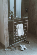 Brushed Nickel / Electrig Plug-In