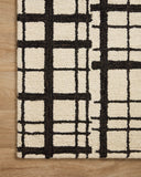 Black / Ivory / 2'-6" x 9'-9"